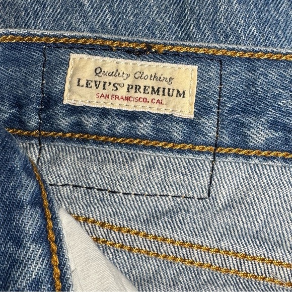 Levi's Premium WEDGIE Icon Jeans size 28 Button Fly Athens Pushed - Picture 9 of 12